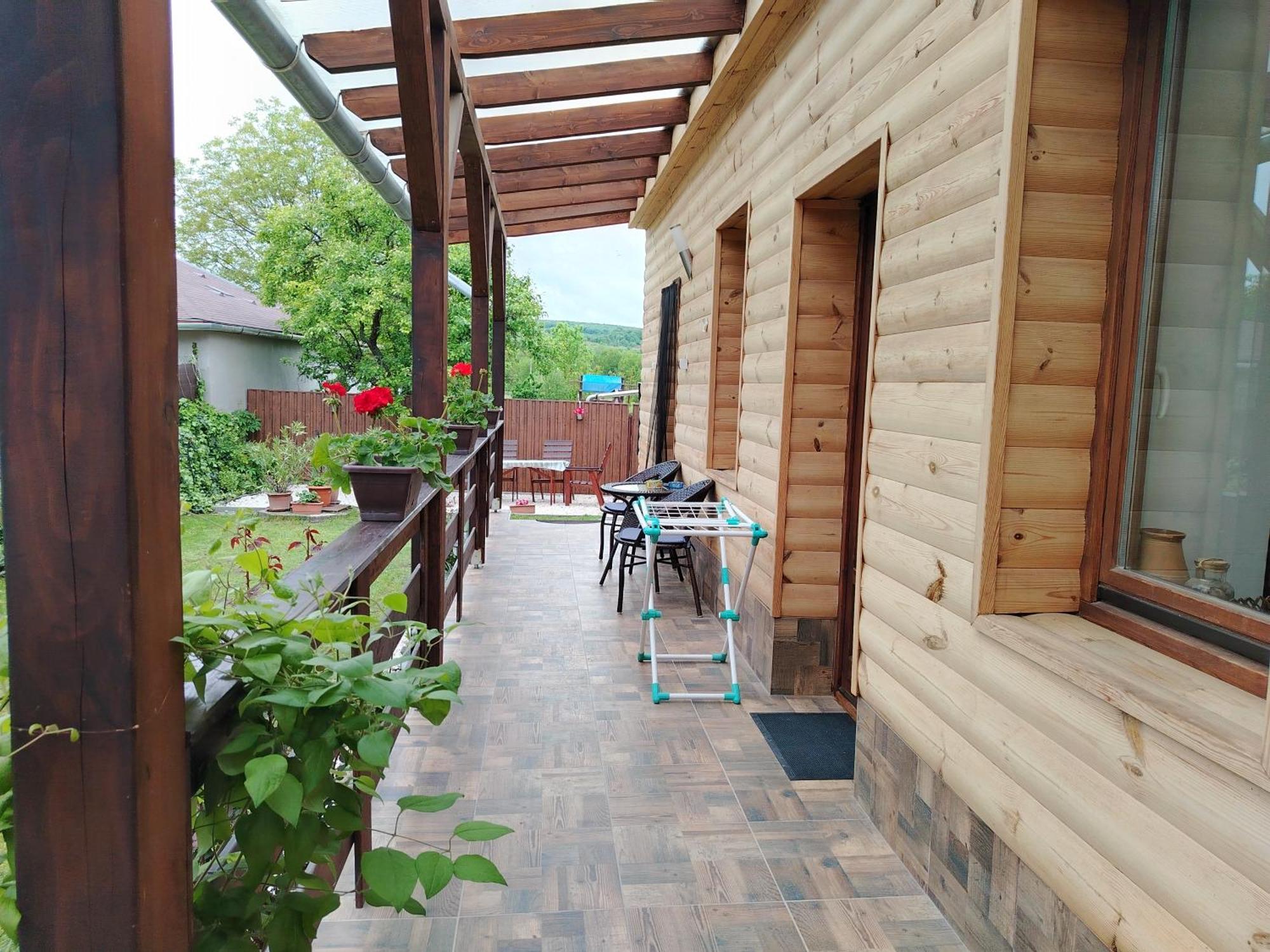 Kaptarko Apartmanhaz Demjén エクステリア 写真